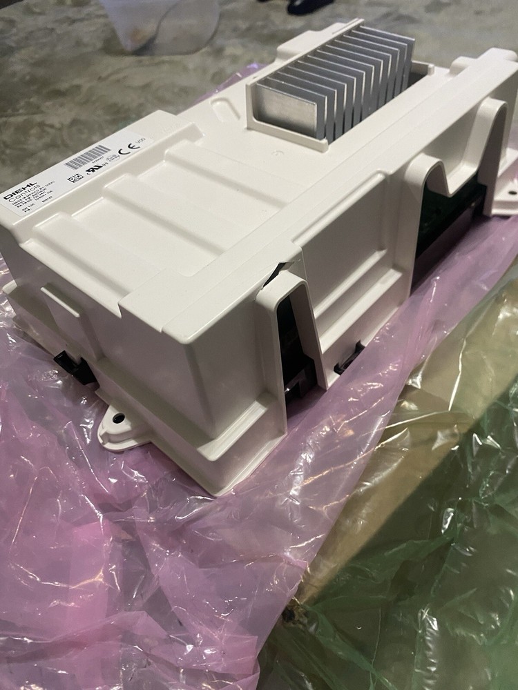 808149 Speed Queen Front Load Washer NEW