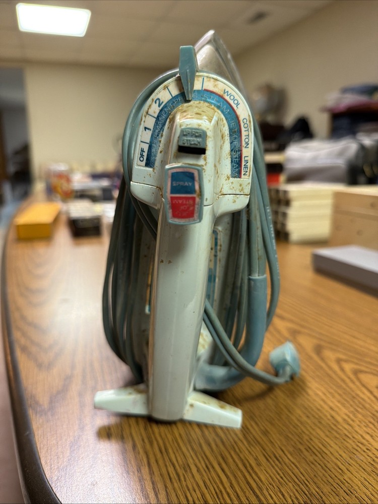 Vintage Sunbeam Ironmaster Steam Iron