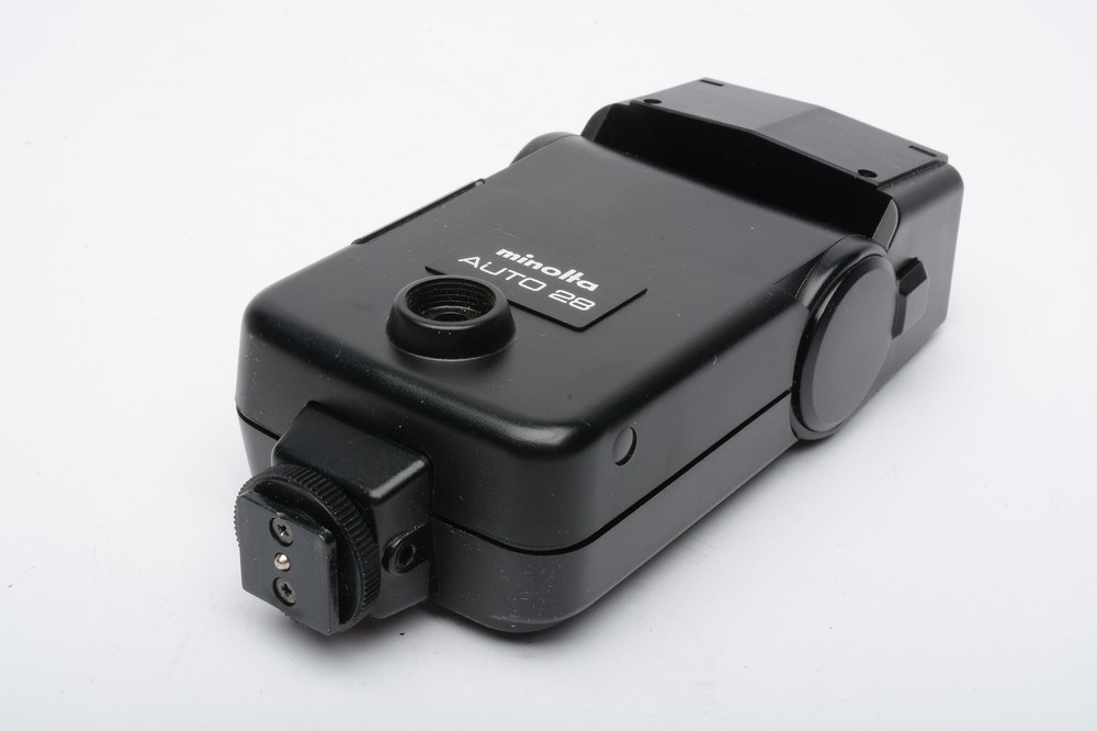 Minolta Auto 28 electronic flash, clean, tested, w/manual