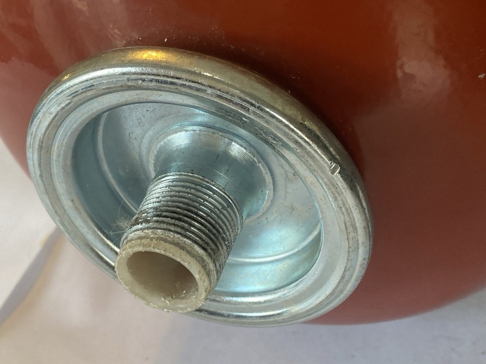 REFLEX POTABLE WATER EXPANSION VESSEL 8L 10 Bar