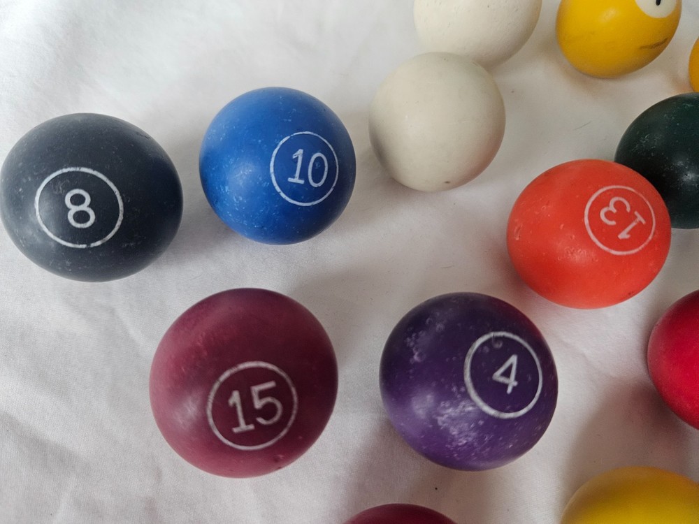 Miniature Billiard Balls: Vintage set