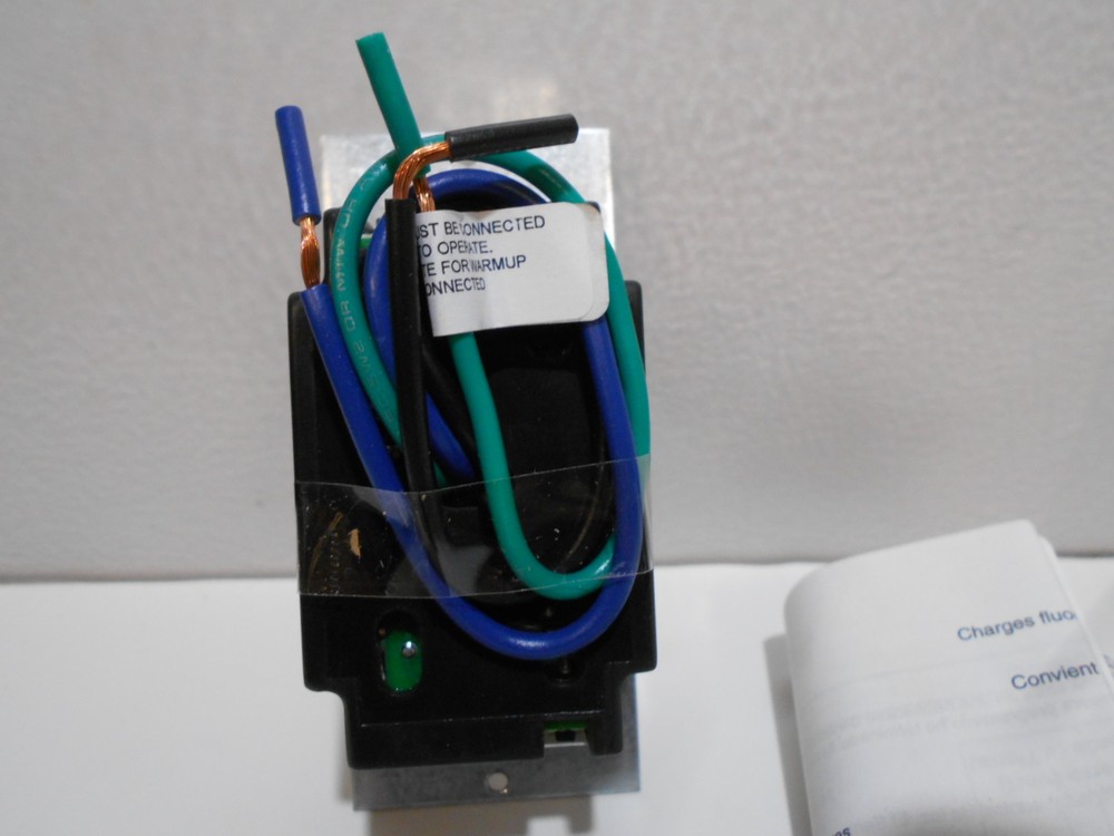 NEW Philips LRS221000 MLE PIR Wallbox Occupancy Sensor Single Relay Switch