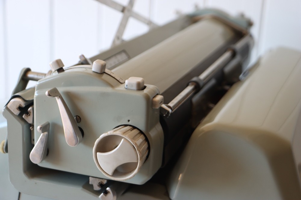 Hermes Ambassador Electric Typewriter