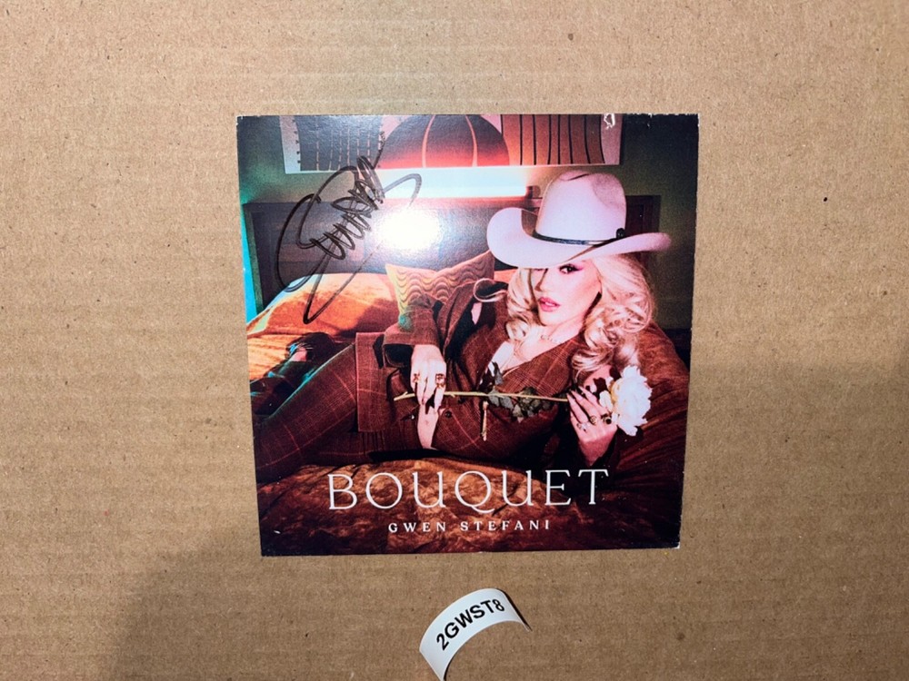 Gwen Stefani Signed Autographed CD Bouquet No Doubt
