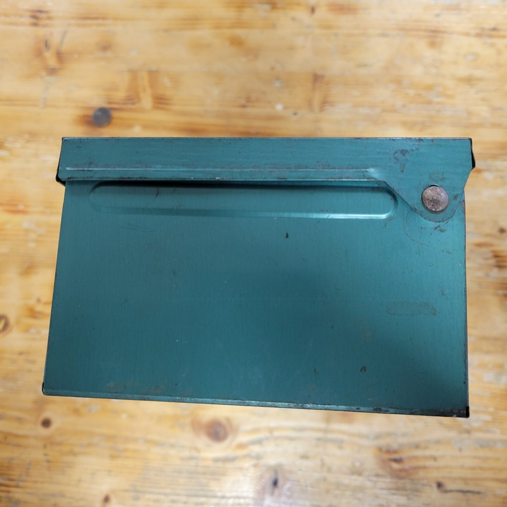 Lawrence Metal Tackle Box Green