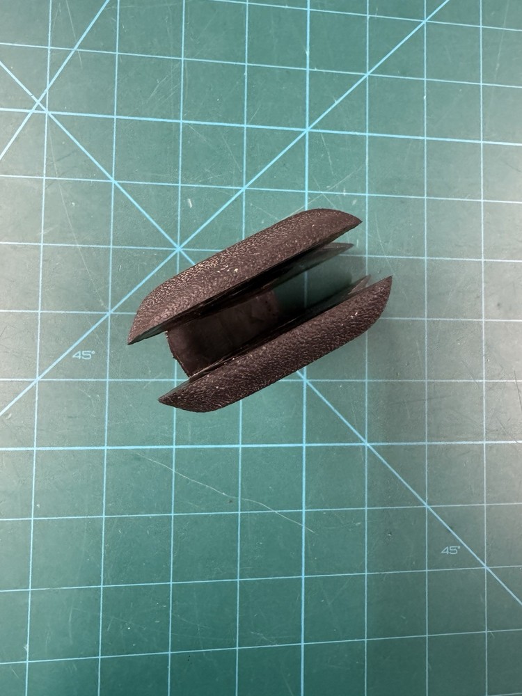 Viewloader wraparound rubber grips. Fit standard Mag frames. RARE!