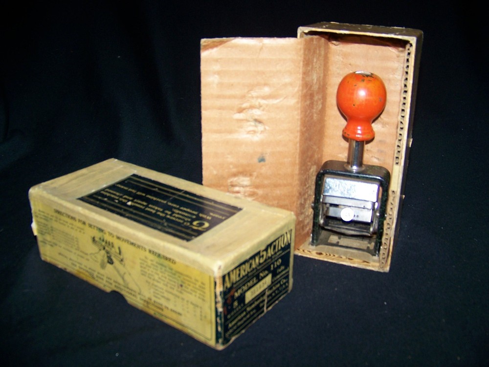 Vintage American 5 Action Numbering Machine & Box Model 110