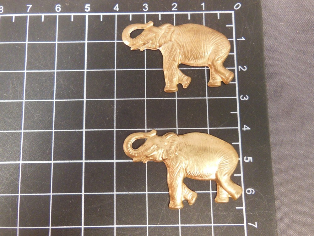 Brass Elephant Trunk up (x2) Large stamping (osb173)