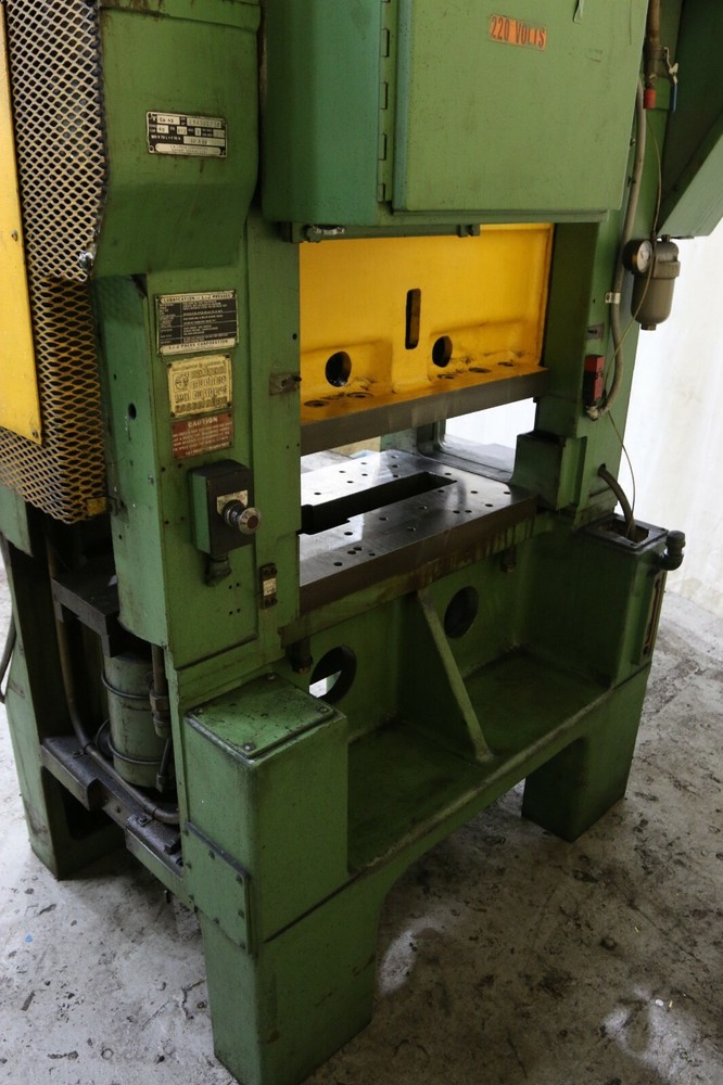 45 TON L & J SSDC PRESS: YODER #71087