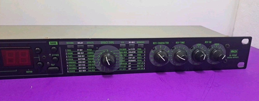 Zoom RFX-2000 Digital Reverb & Multi Effects