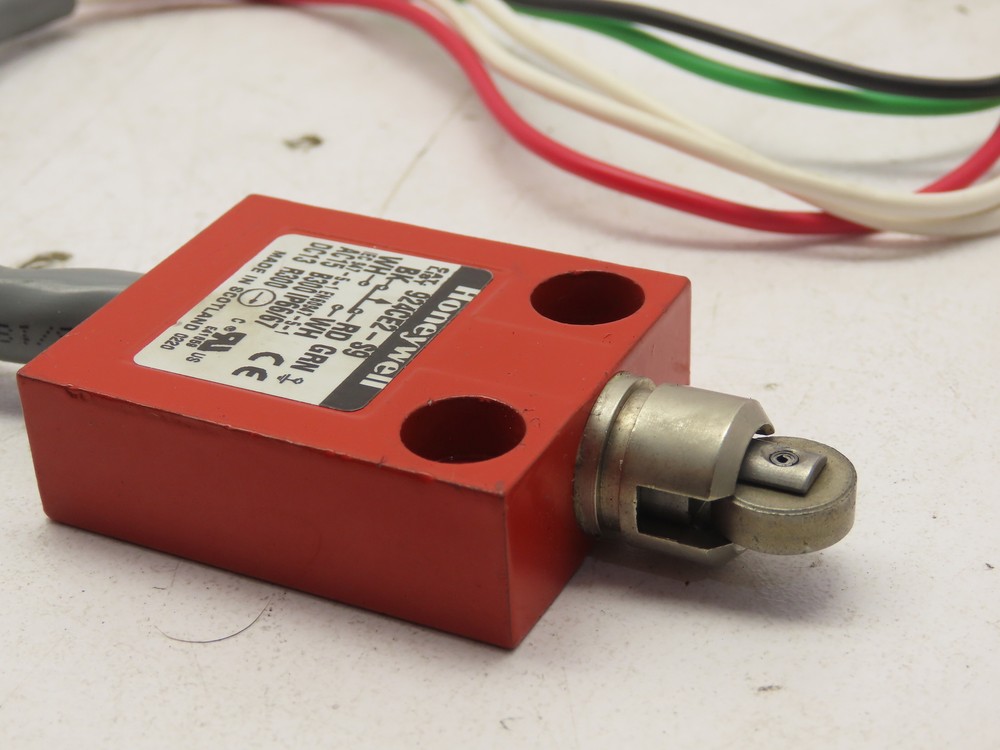Honeywell 924CE2-S9 Micro Limit Switch