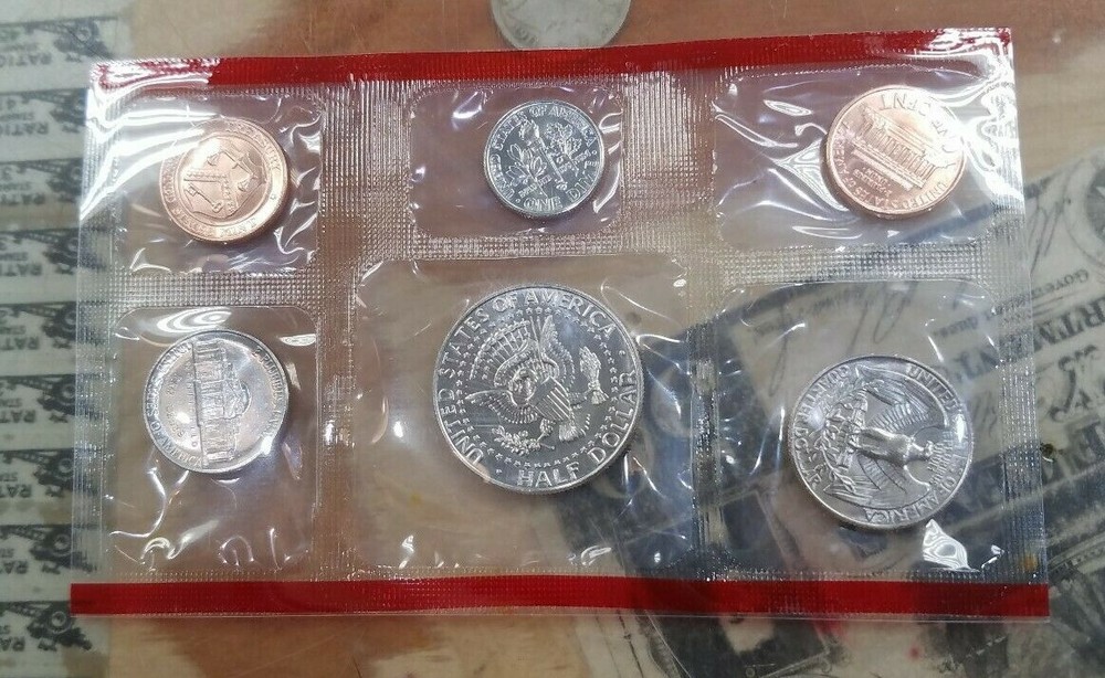 1989 US Mint Set with Original Envelope P & D Uncirculated Coin Set