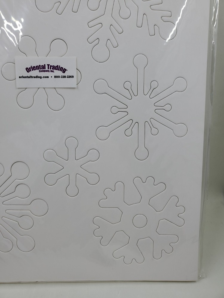 CCP4 Oriental Trading Blank White Chipboard Snowflakes Pack 6 Sheets