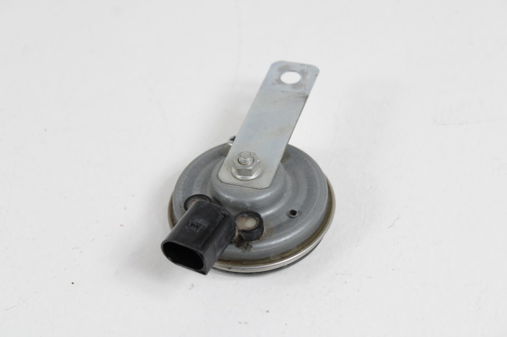 2014-2017 Volkswagen Jetta OEM Security Alarm Horn Assembly