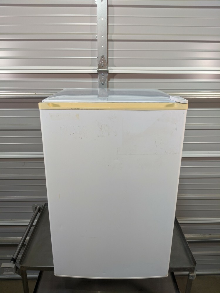 Fisher Scientific 97-960-1 Undercounter Refrigerator & Freezer  / TESTED