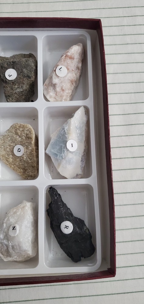 ROCKS KIT EQUP7602 HANDS ON LAB WITH 21 ROCK SAMPLES