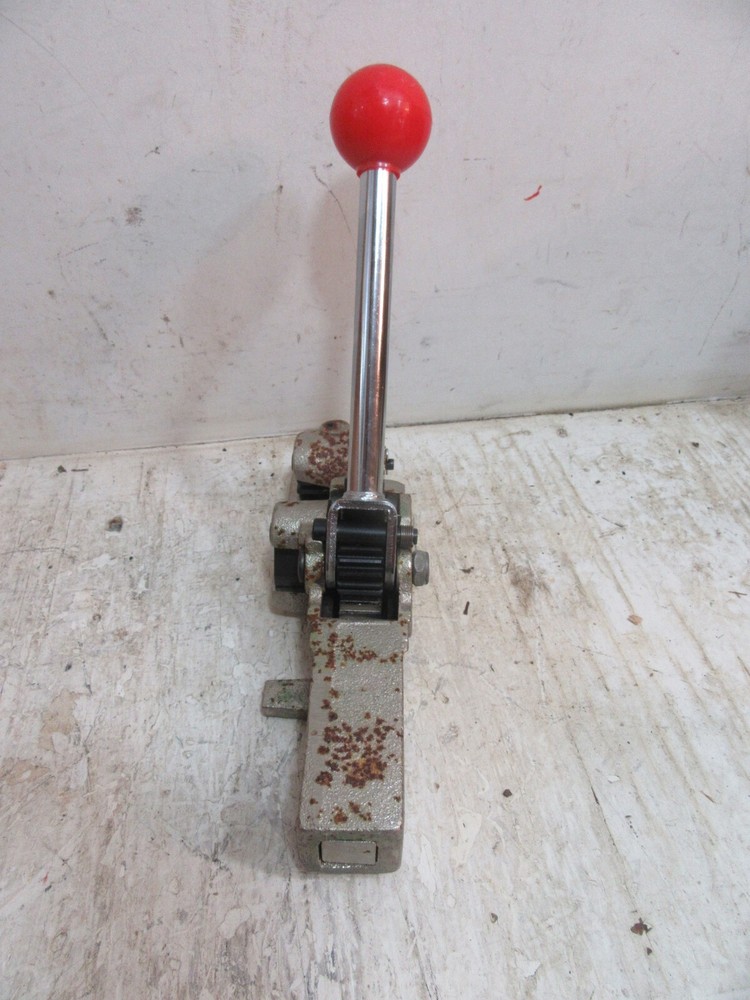 5/8" Rack & Pinion-Type Ratcheting Strapping Tensioning Tool