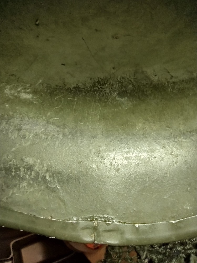 WW2 helmet front seam fixed bale United carr