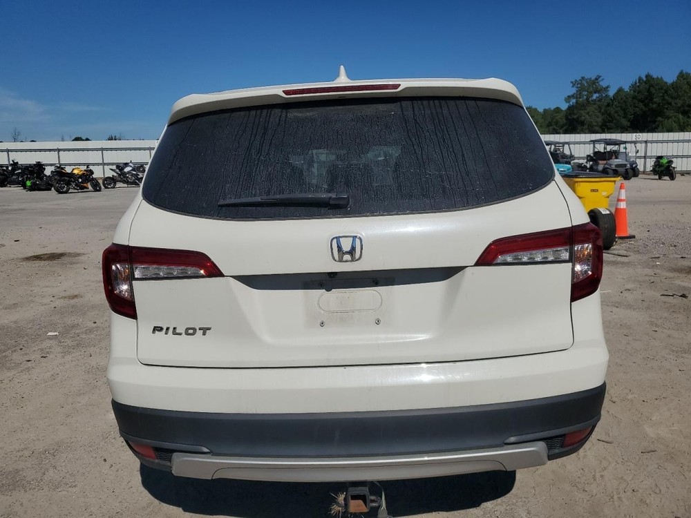 Used Headrest fits: 2019 Honda Pilot Grade A