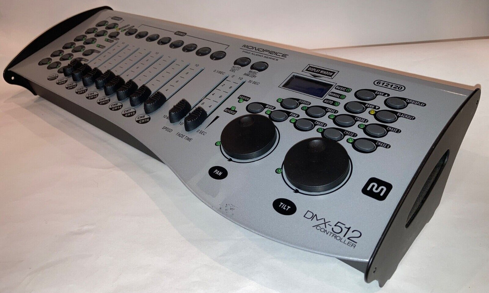 16 Channel DMX-512 Stage Light Controller Console - Monoprice 612120