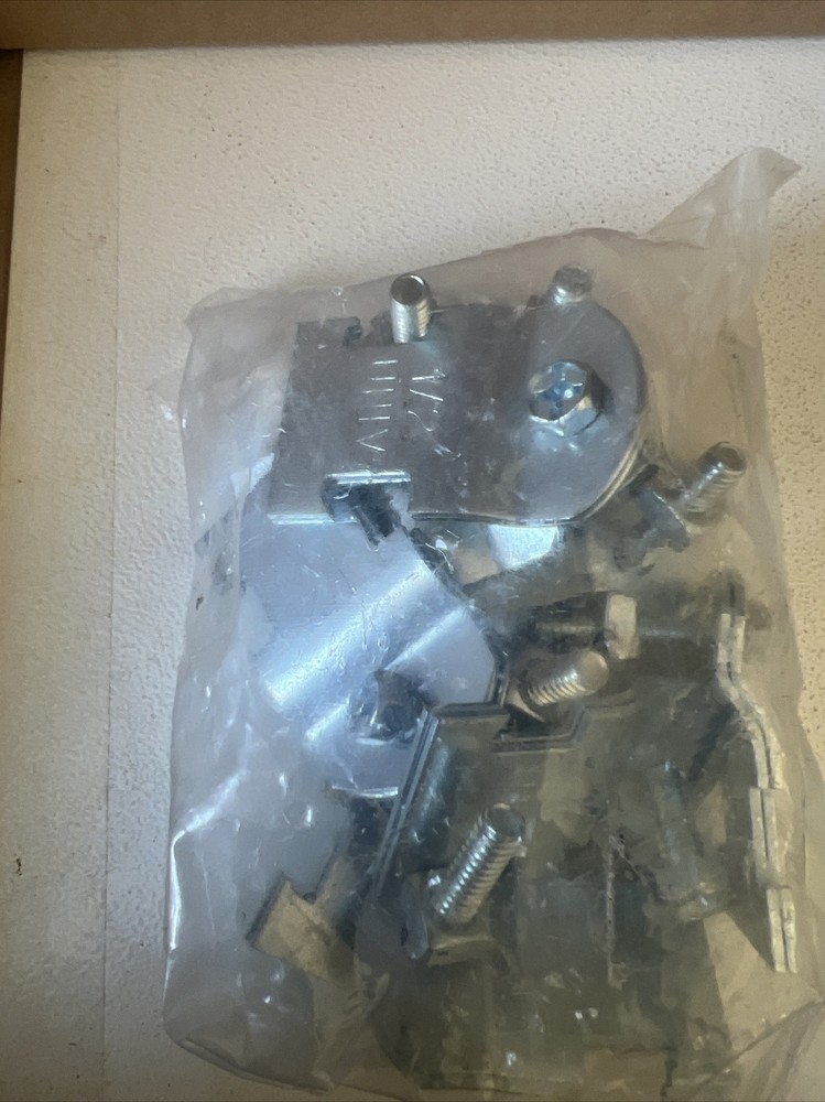 4A982 1/2in Pipe Strap 10PK