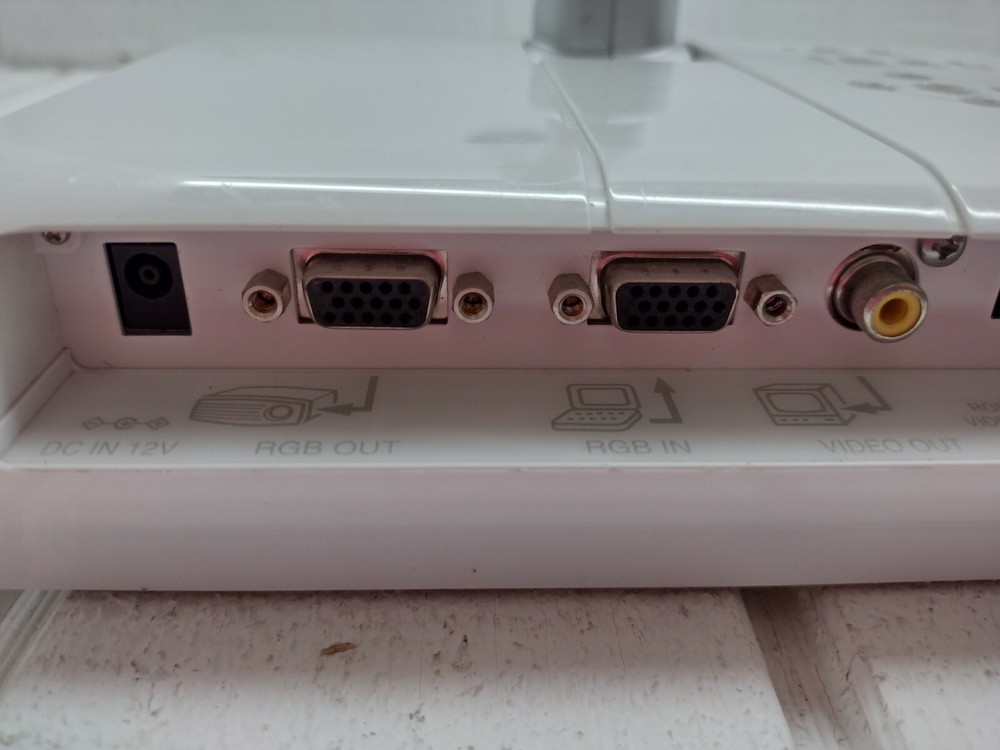 Elmo TT-02u Digital Document Camera Visual Presenter 5.3x Optical Zoom