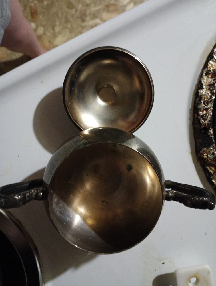 Oneida Silver Plated Sugar Bowl With Lid