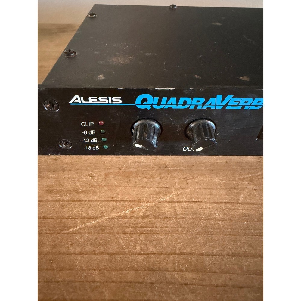 Alesis Quadraverb 20K Bandwidth Simultaneous Digital Effects Processor Rack