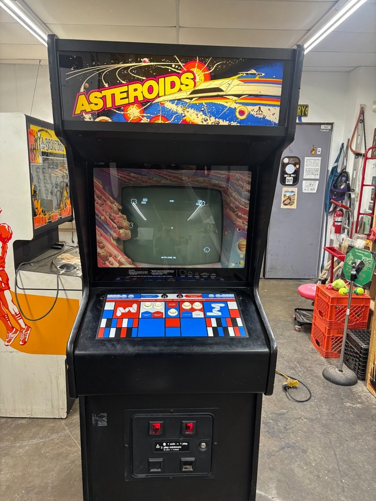 Restored Atari Asteroids arcade game