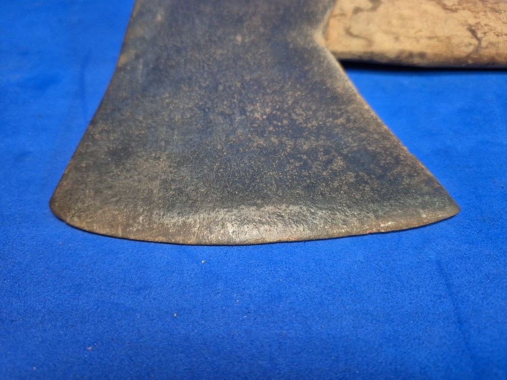 Collins Legitimus Jersey Pattern Axe