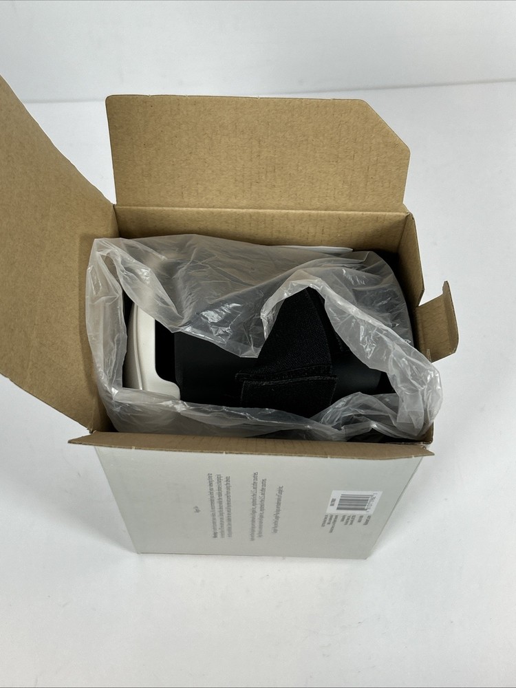 ONN Virtual Reality VR Smartphone Headset Apple/Android White Pre-Owned Good Con