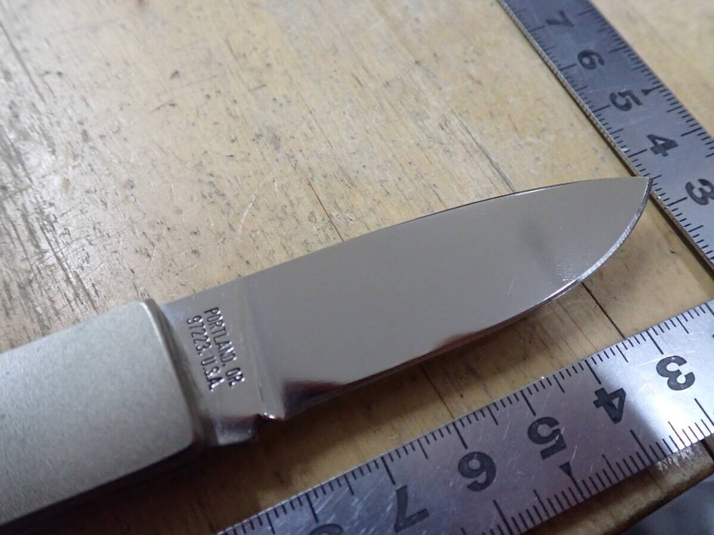 GERBER folding knife loveless design rubber without box