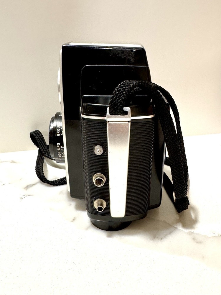 Vintage Kodak Brownie Reflex 20 Camera – Untested – With Strap