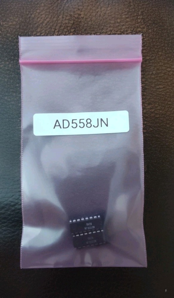 1 ea Analog Devices AD558JN - NOS Date Code 1982 Week 46 *NOT CHINESE UNBRANDED*