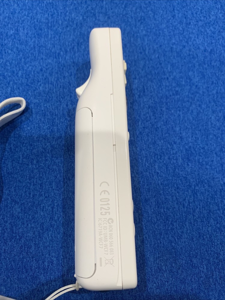 Official OEM Nintendo Wii Remote White Controller +Strap