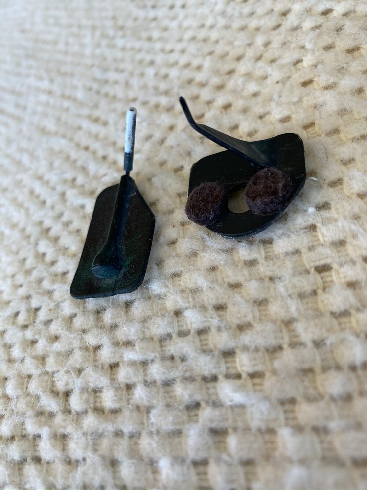 Lot of 2 Flipper Rests