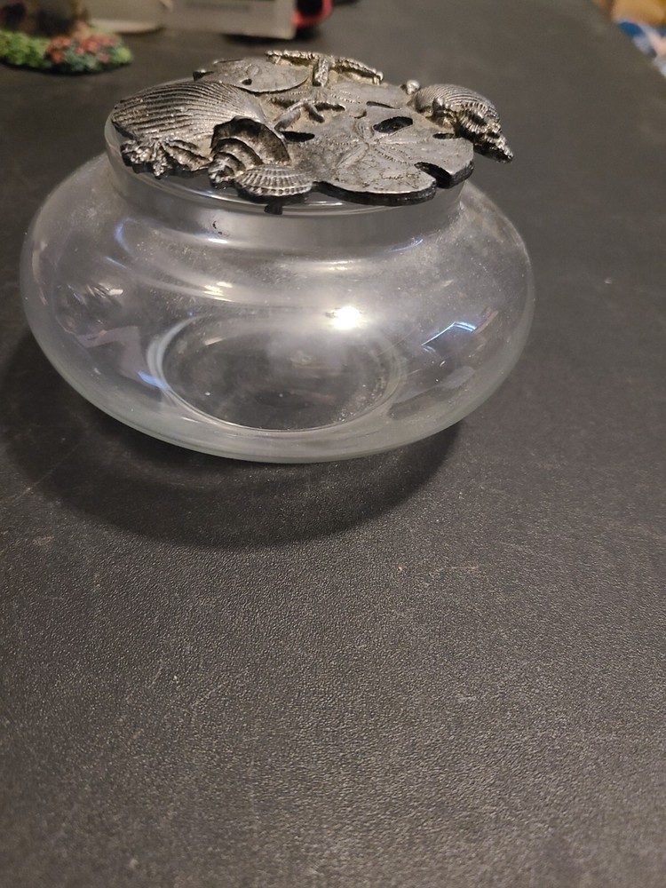 Potpourri Jar With Sea Shell Lid