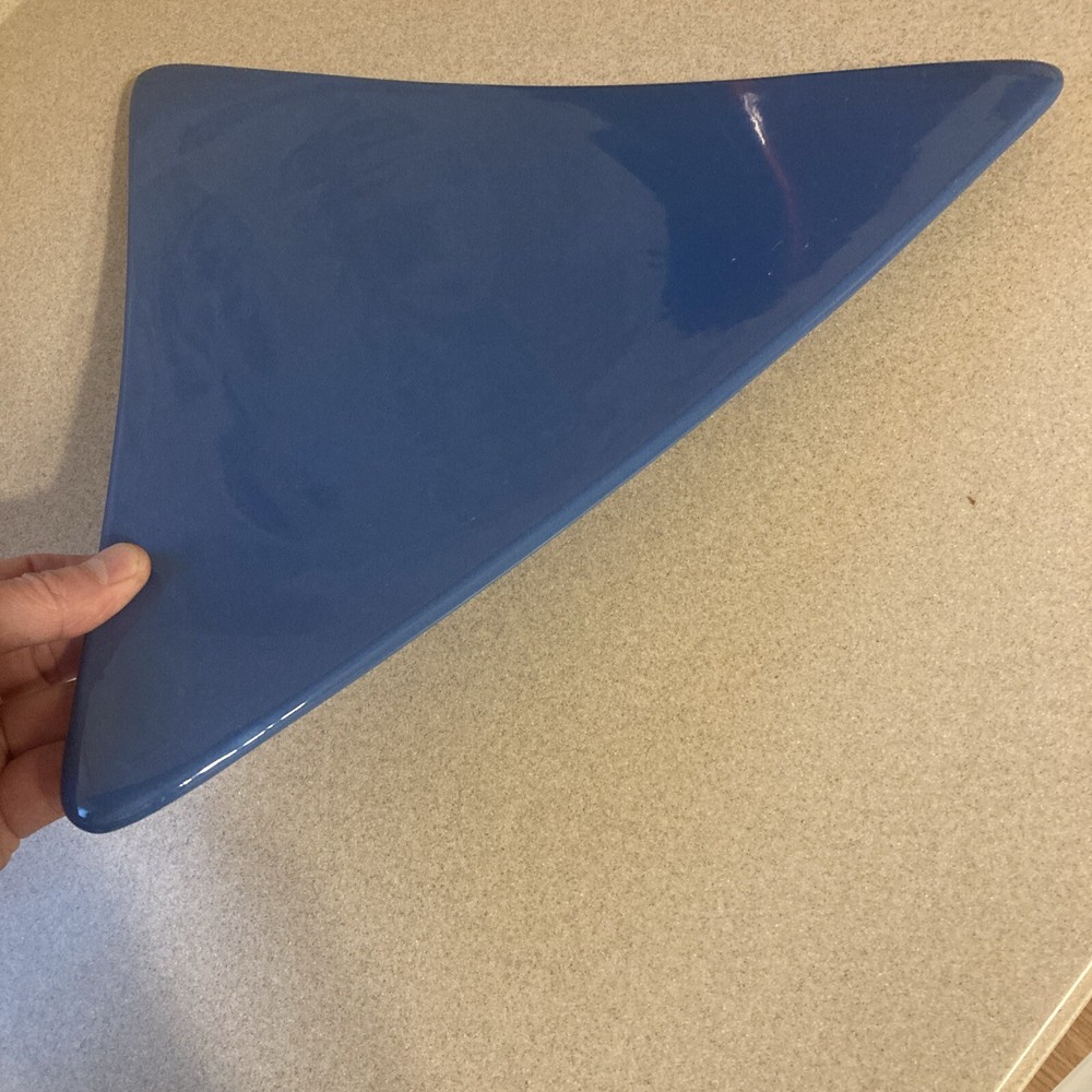 Dudson Artisan 4034 39cm Triangle Platter Blue