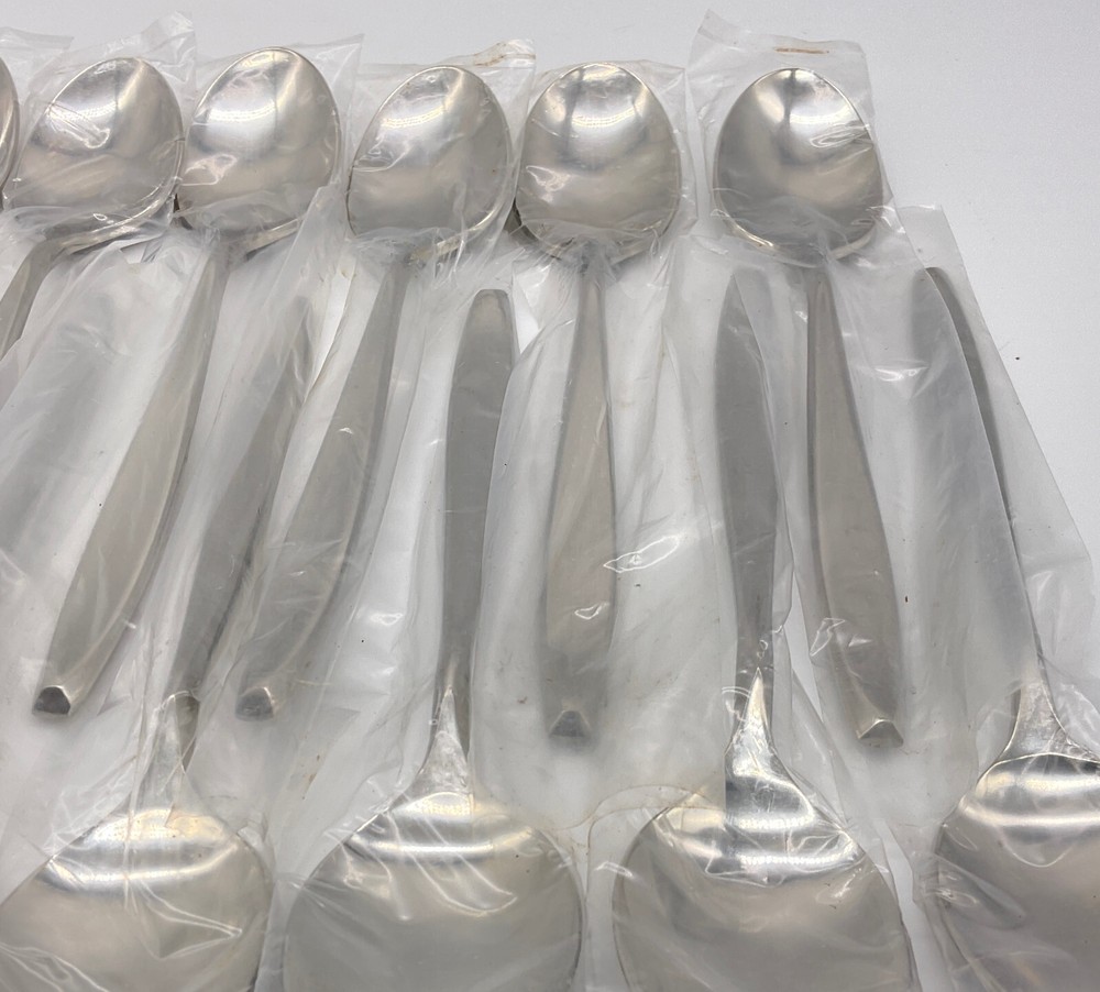 DeVille 18-8 Stainless Japan Caesar Pattern 28 Pieces Flatware Incomplete Set