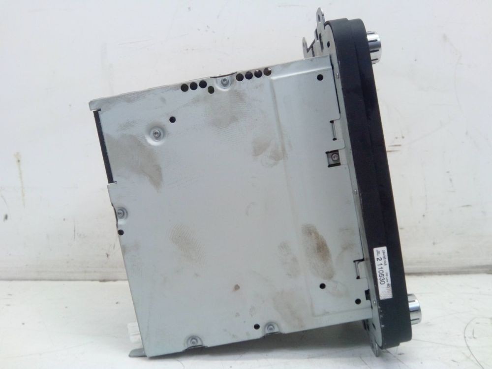 Radio/CD Changer Combination Code Not Available. Suitable for VW Touran (1T1