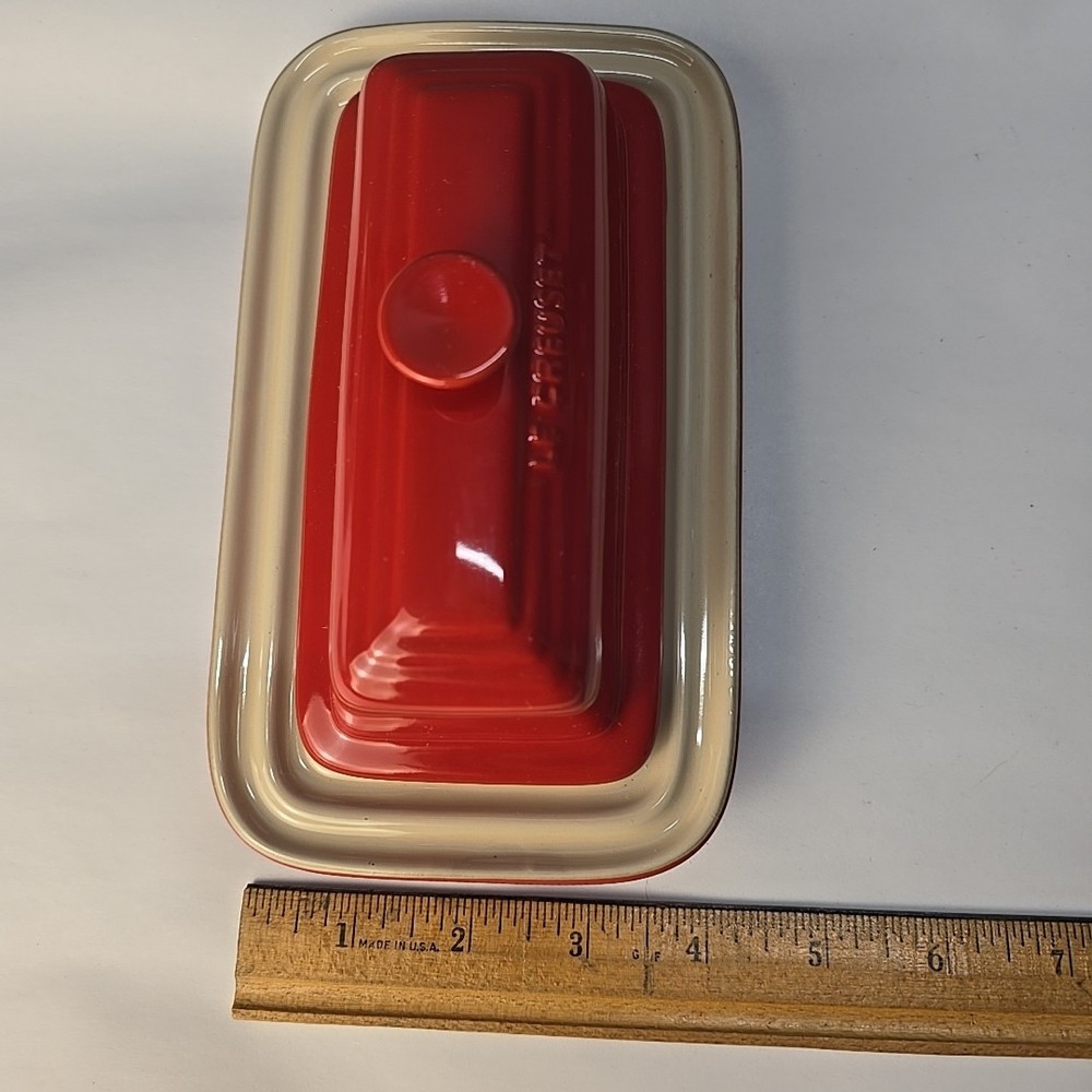 LE CREUSET Stoneware Covered Butter Dish Red