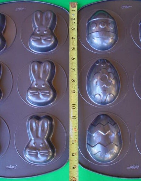 WILTON EASTER BUNNY Rabbit EGG Cake Pan Mold