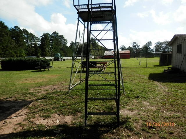 Hunting Blind Tower 2-6' tall Deer Stands