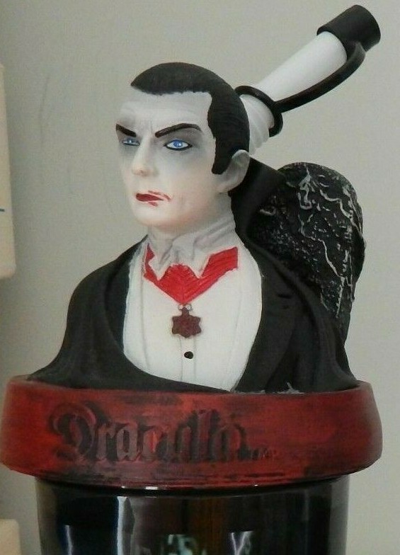 UNIVERSAL MONSTER-FRANKENSTEIN-DRACULA-CUPS-VINTAGE SET FROM UNIVERSAL STUDIOS