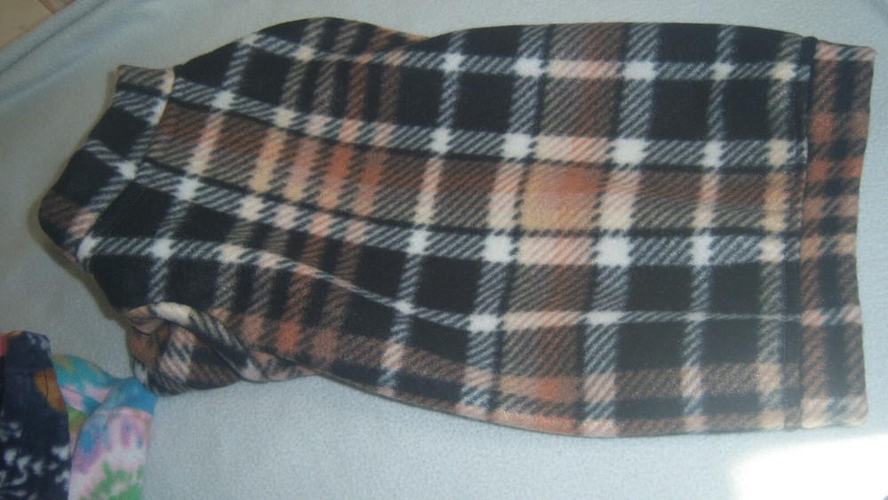 M's Medium Dog Fleece Sweaters Hand Made 56 years experience