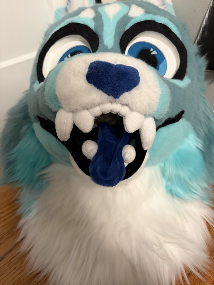 Lynx Fursuit Head with tail