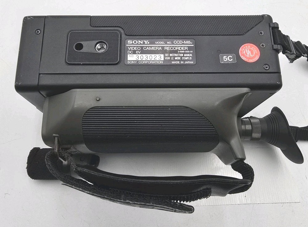 Sony EV-C8U Video 8 Cassette Recorder Player Deck - Powers and Plays Tape Read!
