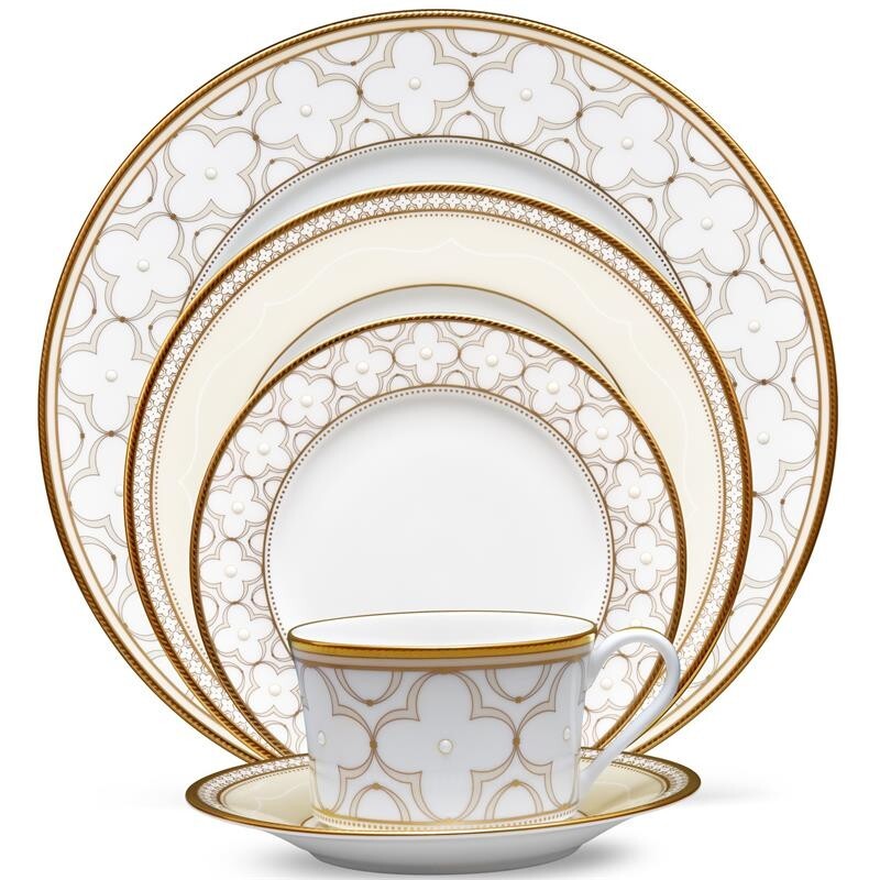 Noritake Trefolio Gold 5Pc Gold Place Setting