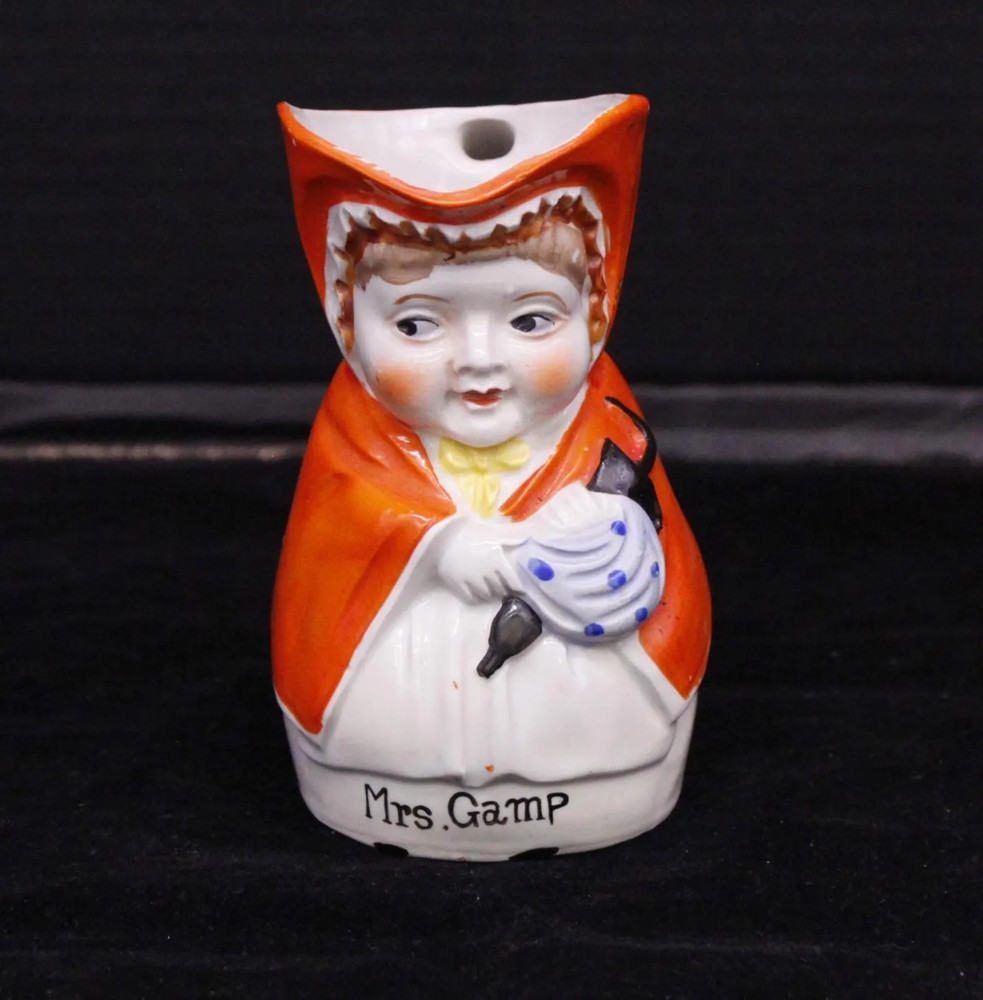 English milk pitcher "Mrs Gamp"