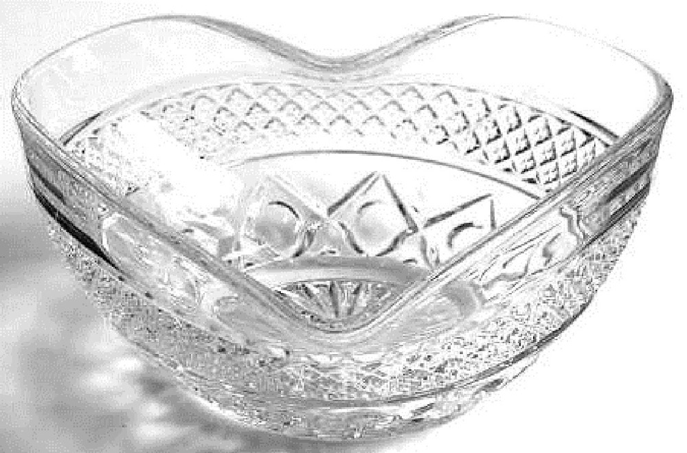 CAPE COD CRYSTAL 160/49H HEART-SHAPED DESSERT DISH